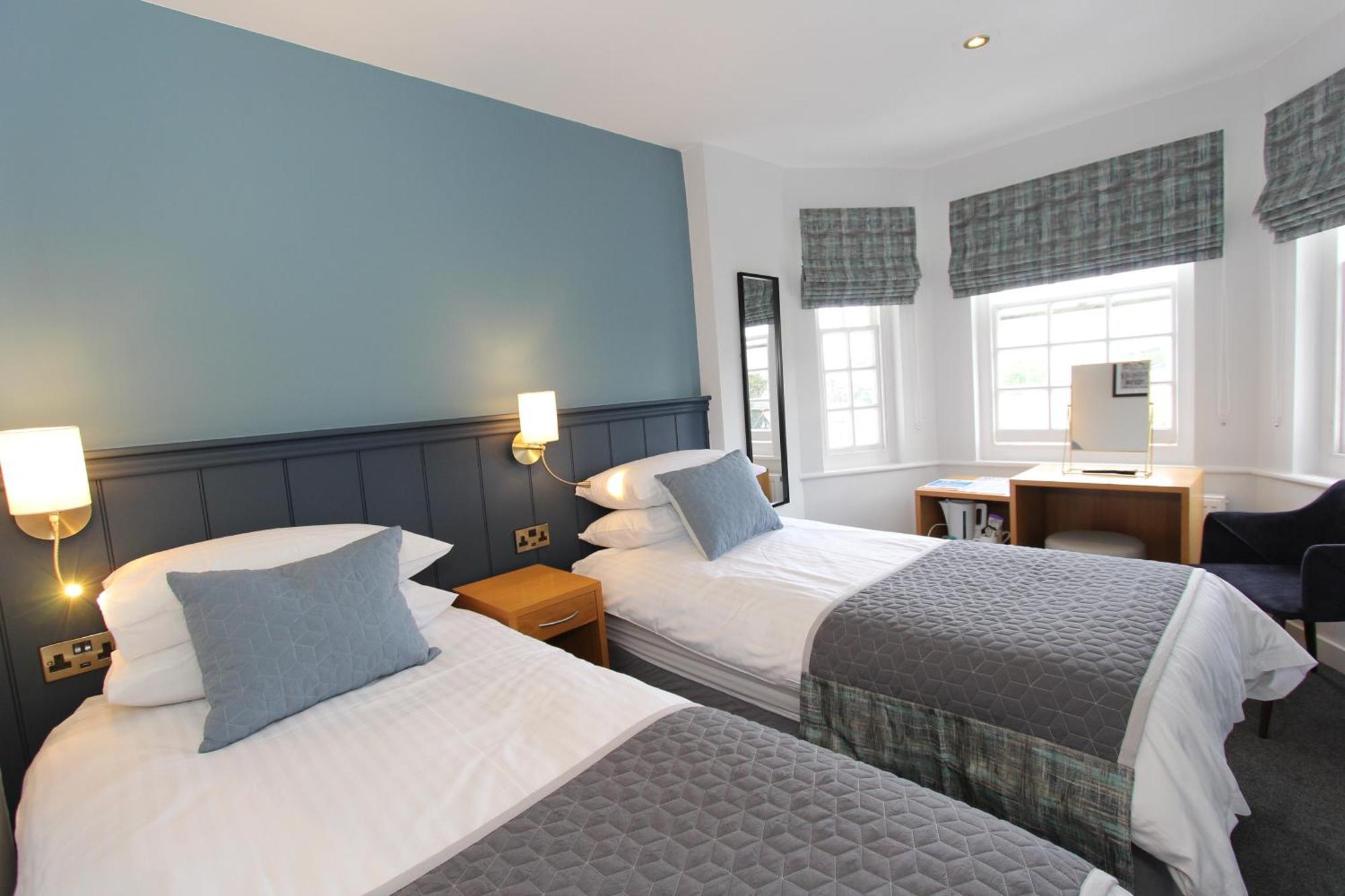 Gwesty Nanhoron Arms Hotel 네핀 외부 사진