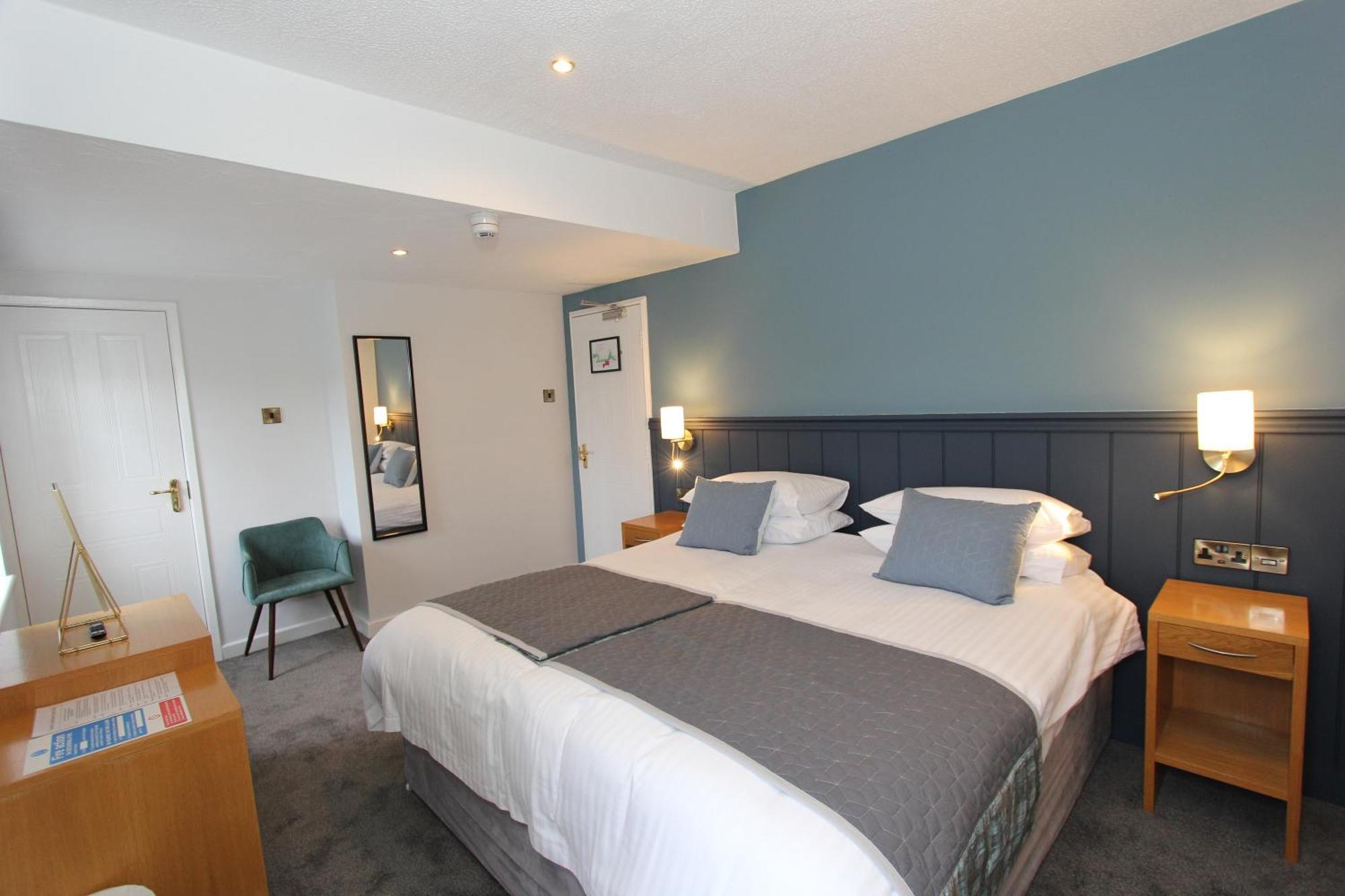 Gwesty Nanhoron Arms Hotel 네핀 외부 사진